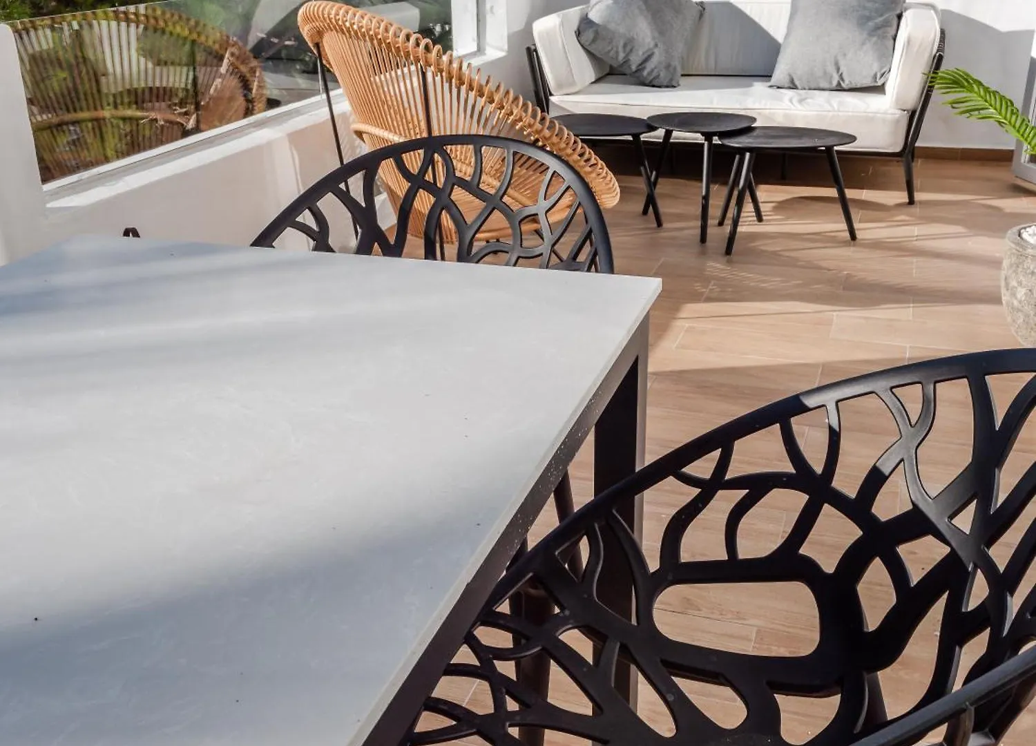 3 Bdrm Stylish Apt W Pool In Puerto Banus Marbella Apartamento